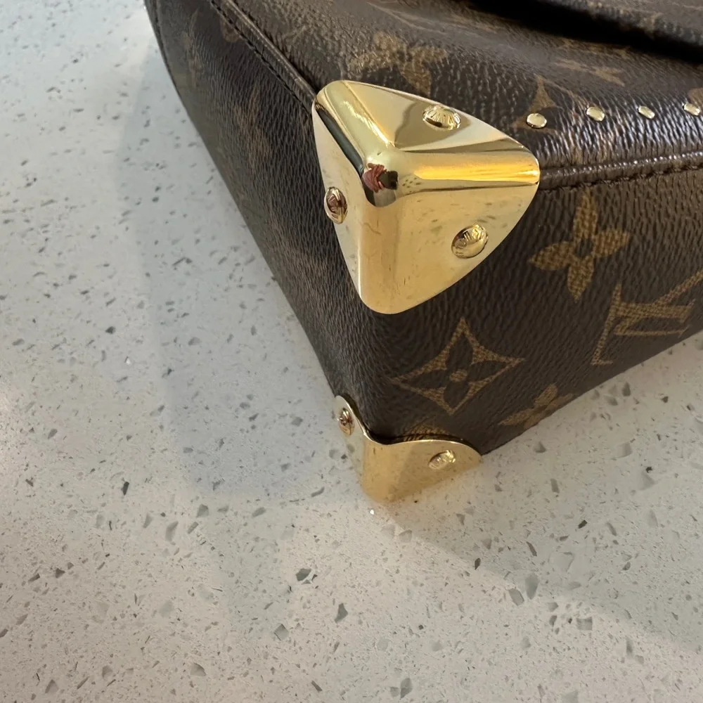 Louis Vuitton Trunkie Bag • LIKE NEW April 2025 - Picture 9 of 15